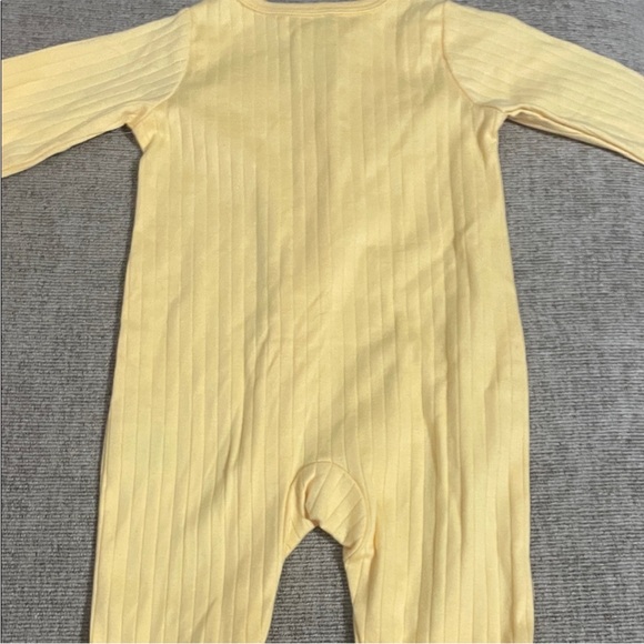 Simple Yellow Ribbed Baby Footie - Picture 3 of 3